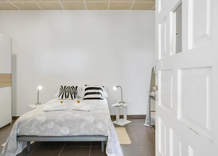 El Gato Genial Вилла Ломо-де-Мена