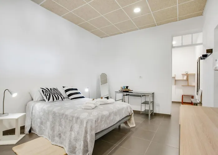 El Gato Genial Villa Lomo de Mena